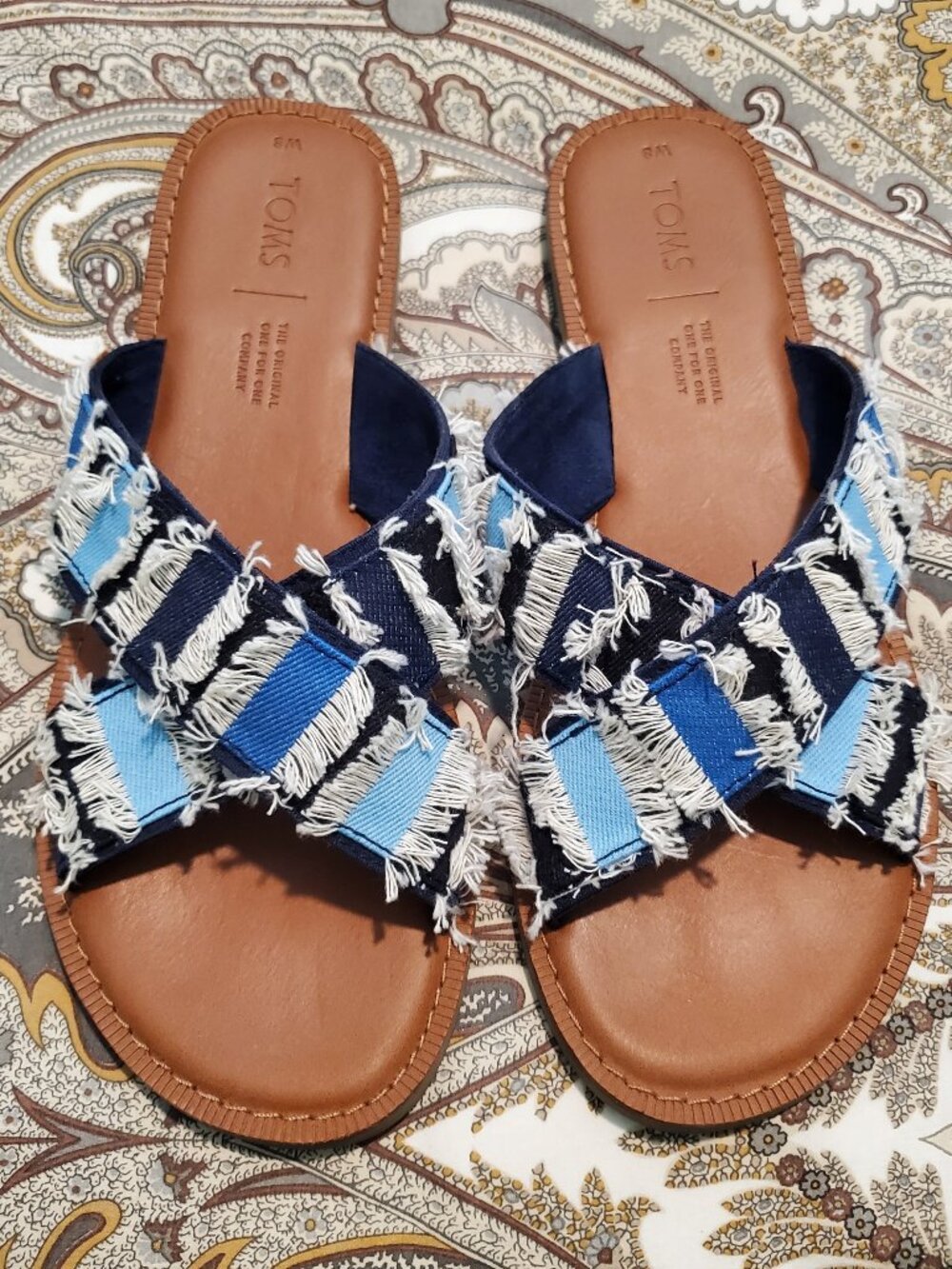 TOMS Viv Navy Coupe Denim Crossover Sandals Size W 8 - Like New